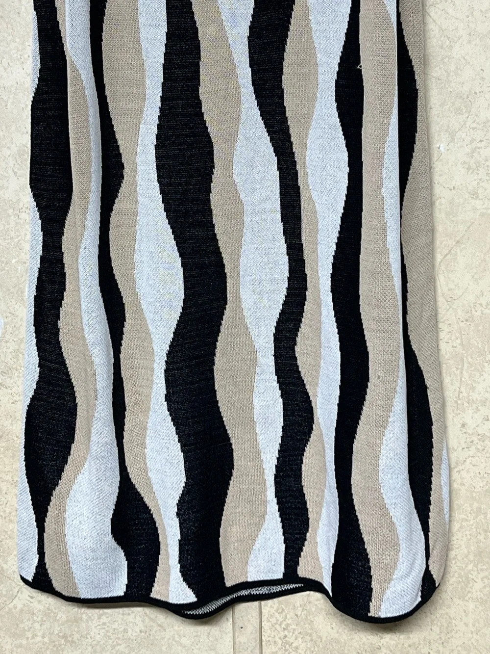 Show Me Your MuMu Sweeney sweater dress squiggle stripe knit dress open back - Picture 8 of 12